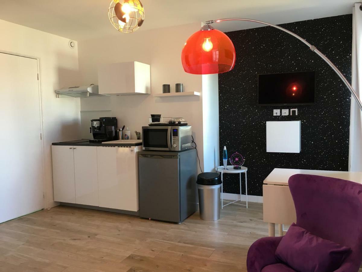 Apartamento Le Galaxy Centre La Breche Wifi Calme Vue Jardin Niort Exterior foto
