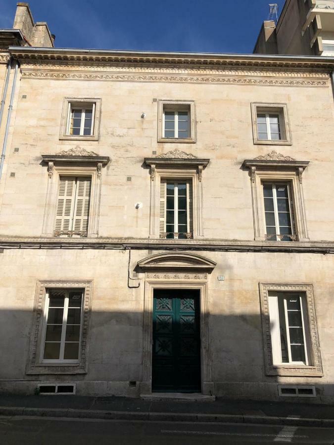Apartamento Le Galaxy Centre La Breche Wifi Calme Vue Jardin Niort Exterior foto